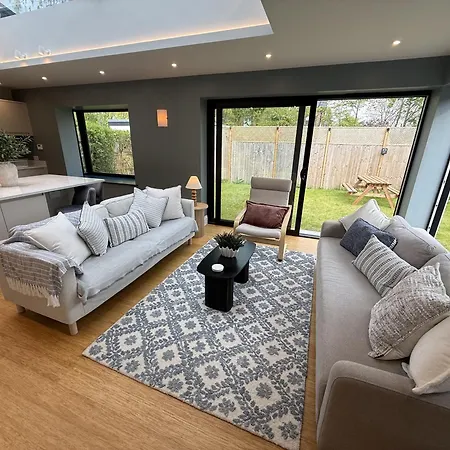 Homebird - Wayside Retreat - Sleeps 7 Harrogate
