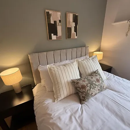 Tatil Evi Homebird - Wayside Retreat - Sleeps 7 *